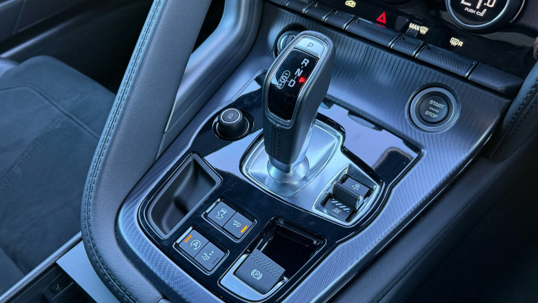 Jaguar F-Type 5.0 P450 Supercharged V8 R-Dynamic 2dr Auto AWD Petrol Coupe